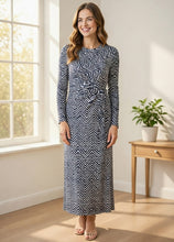 Load image into Gallery viewer, Y ZigZag Flowy Dress 5008
